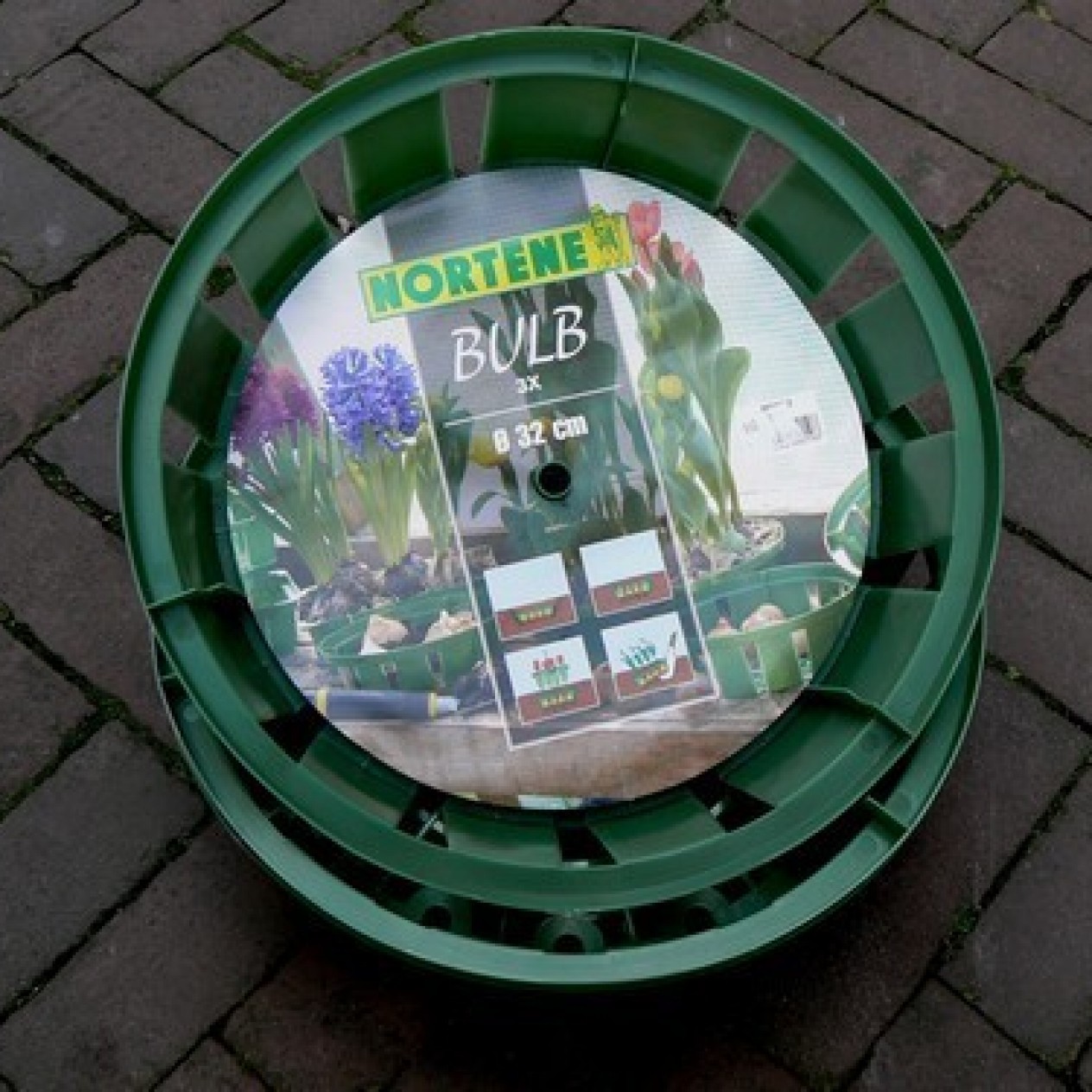 739070-bollenmandjes