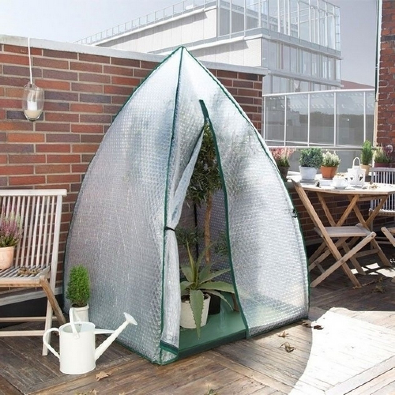808390-klimaatbescherming-igloo-overwinteringstent
