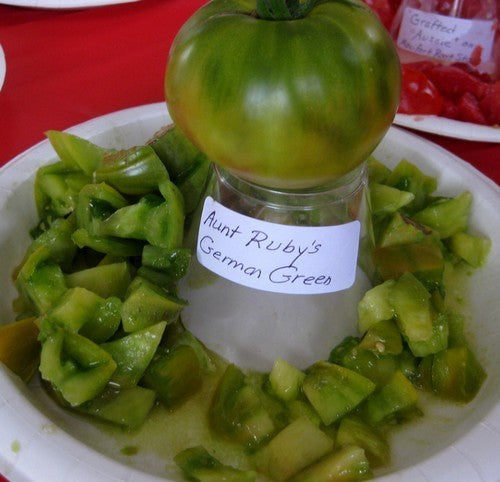 Beefsteak tomato 'Aunt Ruby's German Green'
