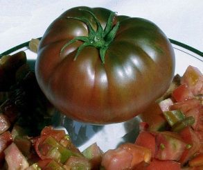 Beefsteak tomato 'Brazilian Beauty'